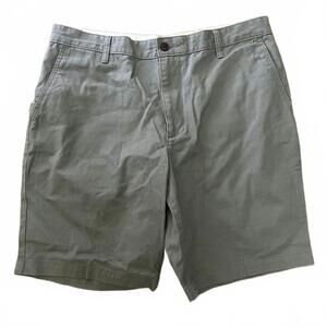 Dockers W34 Gray Shorts